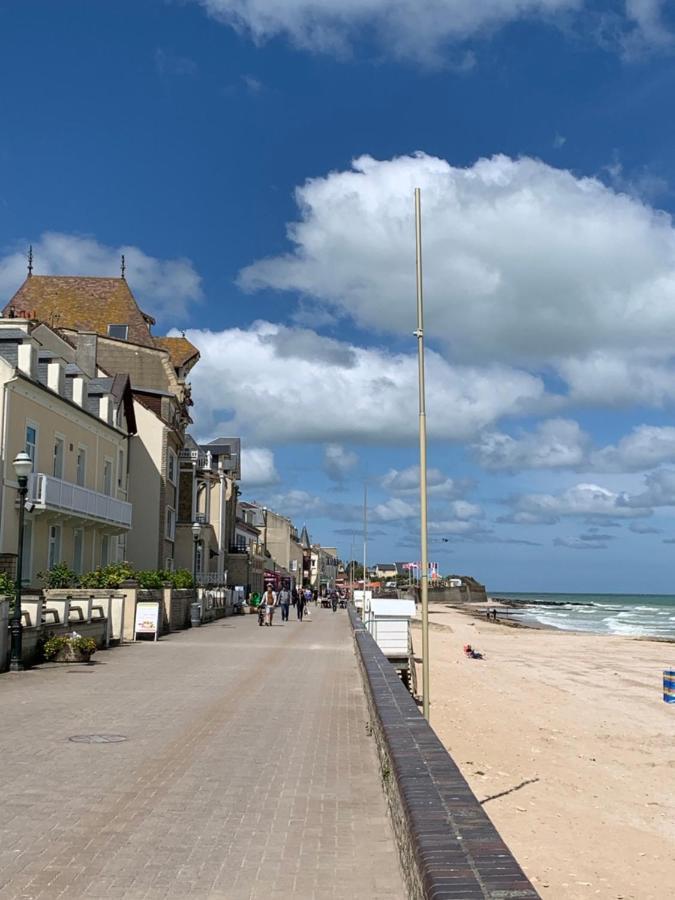 Saint-Aubin-Sur-Mer: Bel Appartement Traversant Bagian luar foto